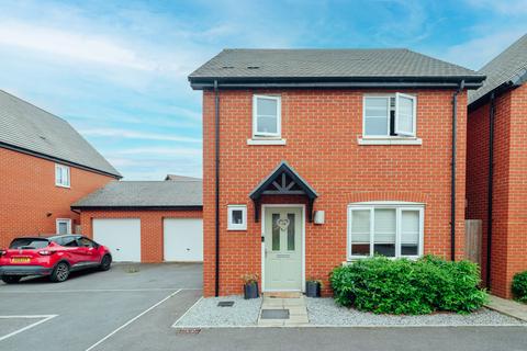 3 bedroom detached house for sale, Kempsey, Worcester WR5