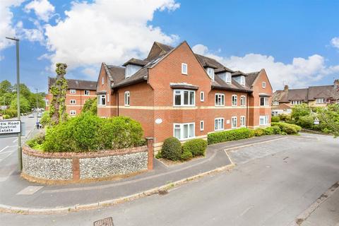2 bedroom flat for sale, Station Road, Dorking, Surrey