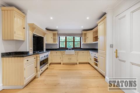 4 bedroom detached house for sale, Beech Hill, Hadley Wood, EN4