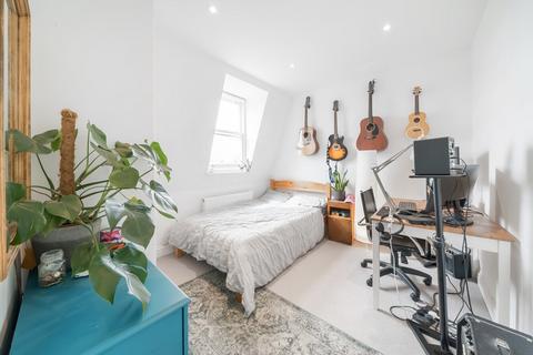 2 bedroom flat for sale, Lyham Road, Brixton, London, SW2