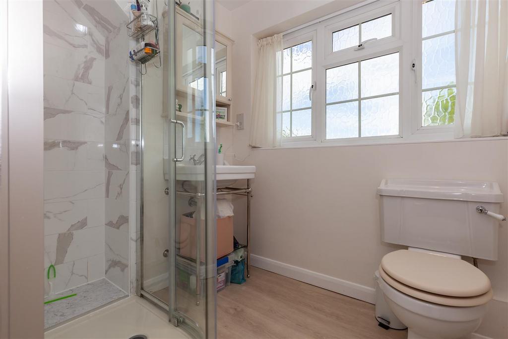 Shower Room.jpg