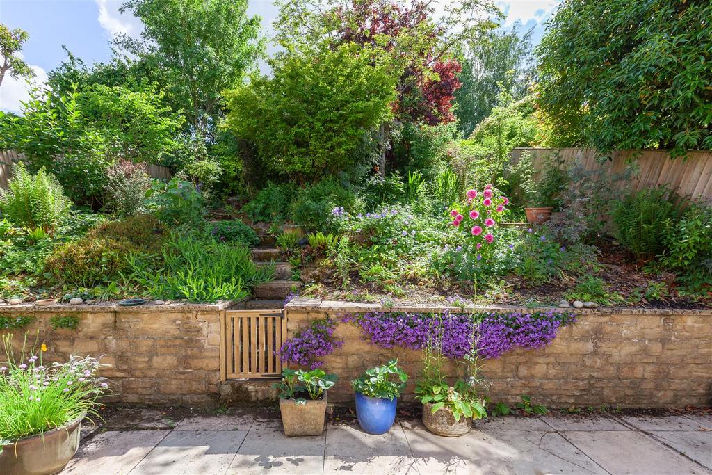 Garden 2.jpg