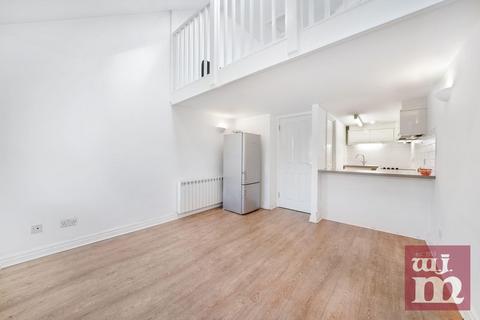 2 bedroom end of terrace house to rent, Elmgreen Close, Stratford, E15