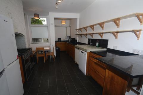 1 bedroom semi-detached house to rent, HouseShare Upper Lloyd Street, Manchester M14