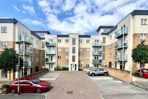 Todd Close, Borehamwood