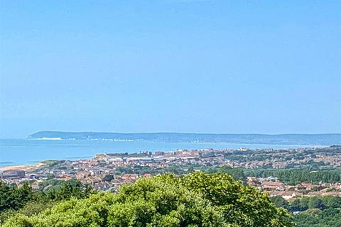 2 bedroom maisonette for sale, Gresham Way, St. Leonards-On-Sea