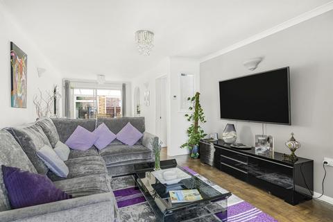 undefined, Dedmere Court, Marlow