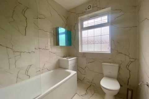 5 bedroom terraced house to rent, London SW16