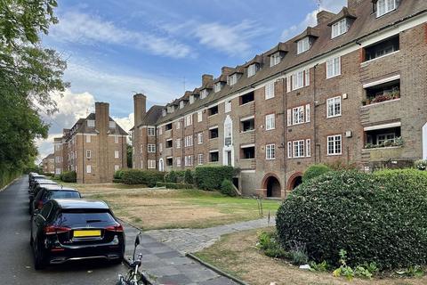 3 bedroom property to rent, Lyttelton Road, London, N2