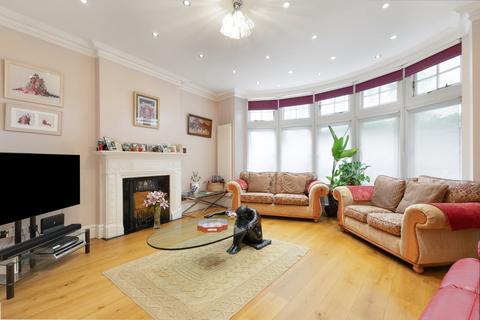 3 bedroom flat for sale, Fitzjames Avenue, West Kensington, London