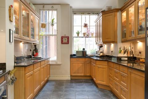 3 bedroom flat for sale, Fitzjames Avenue, West Kensington, London