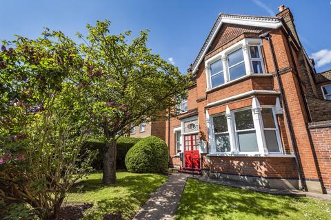 Flat 3, 49 Station Road, Sidcup, DA15 7DY