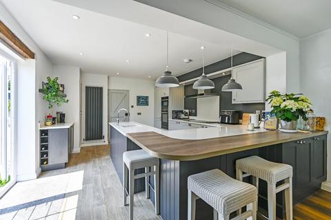5 bedroom semi-detached house for sale, Madeira Road, Littlestone, New Romney, Kent, TN28