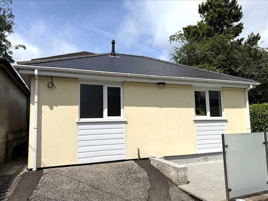 Detached annexe