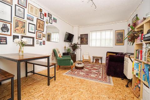 2 bedroom flat for sale, Villa Road, St. Leonards-On-Sea
