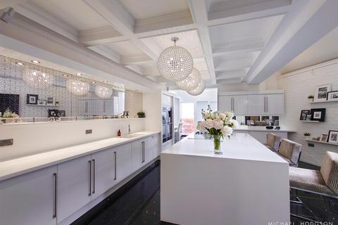 6 bedroom end of terrace house for sale, Roker Park Terrace, Roker, Sunderland