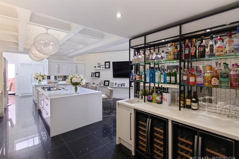 6 bedroom end of terrace house for sale, Roker Park Terrace, Roker, Sunderland