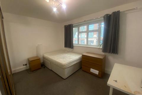 3 bedroom flat to rent, Sidmouth Street, London, WC1H