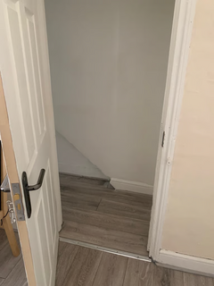 1 bedroom in a flat share to rent, Thane Villas, London N7