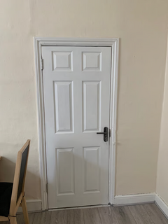 1 bedroom in a flat share to rent, Thane Villas, London N7