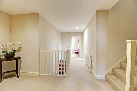 6 bedroom detached house for sale, Matthewsgreen Road, Berkshire RG41