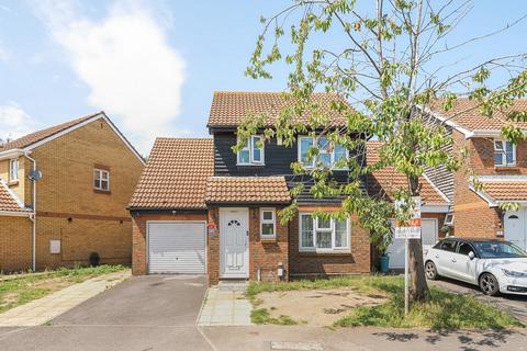 2 Meadowlea Close, Harmondsworth, West Drayton, UB7 0AF