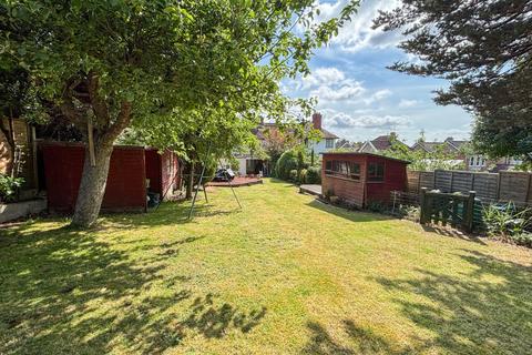 33 Ashcombe Gardens, Weston-super-mare, BS23 2XB