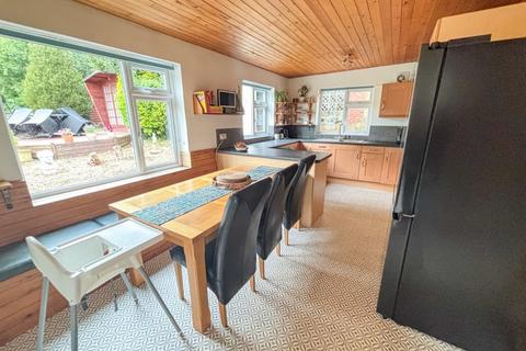 33 Ashcombe Gardens, Weston-super-mare, BS23 2XB