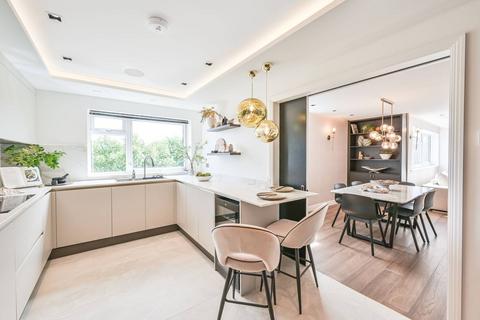 3 bedroom flat for sale, Acol Road, South Hampstead, London, NW6