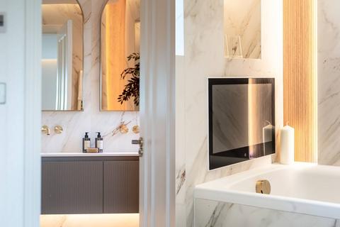 3 bedroom flat for sale, Acol Road, South Hampstead, London, NW6