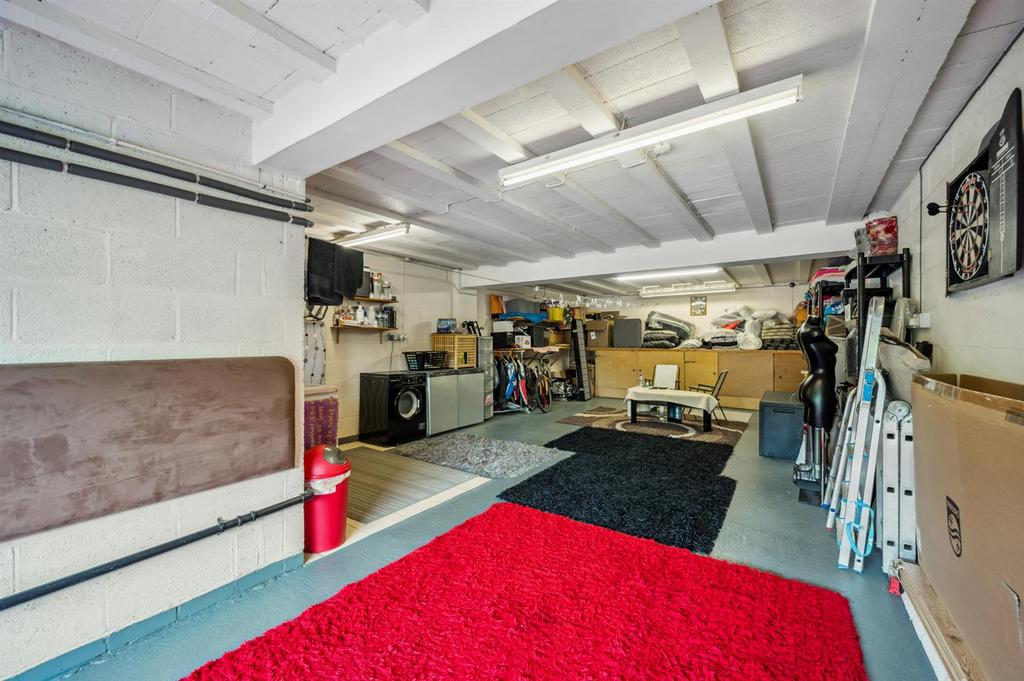 Triple Garage.jpg