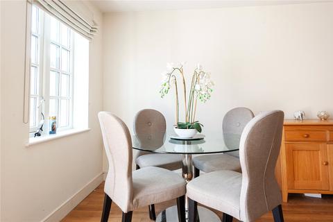 3 bedroom semi-detached house for sale, County Gardens, Isleworth