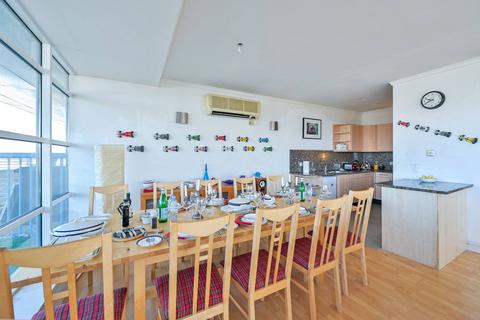3 bedroom flat for sale, Harwood Point, Rotherhithe, London, SE16
