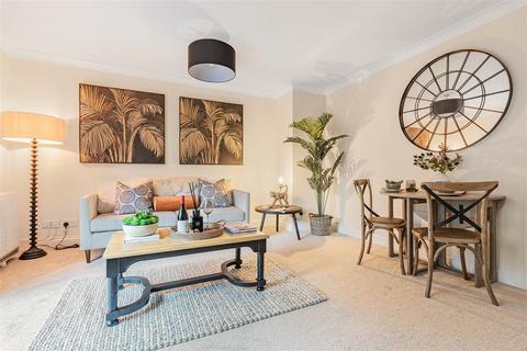 3 bedroom apartment for sale, The Plains, Totnes