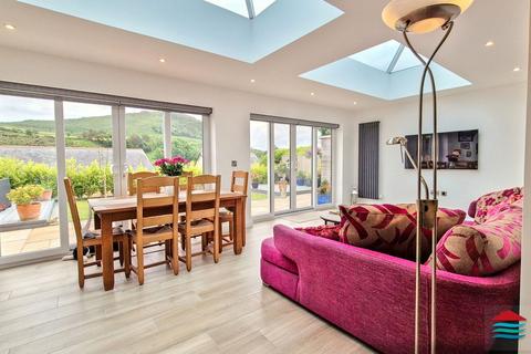 3 bedroom detached house for sale, Bro Gwylwyr, Nefyn, LL53