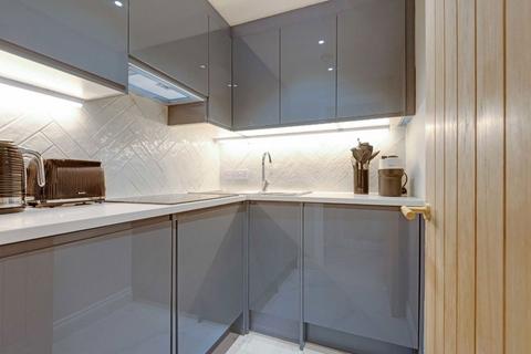 1 bedroom flat for sale, Carrington Street, London W1J