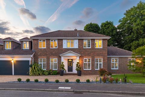 4 Dawnay Close, Ascot, SL5 7PQ