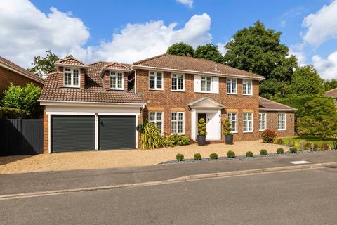 4 Dawnay Close, Ascot, SL5 7PQ