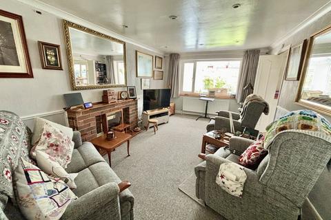 3 bedroom detached bungalow for sale, Renault Drive, Broadstone