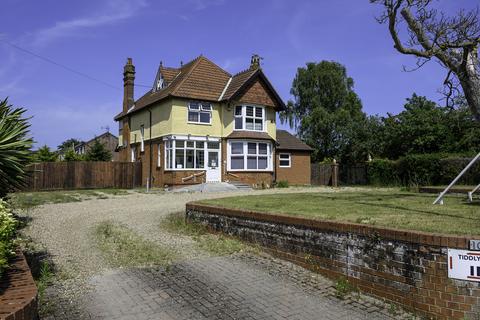 undefined, High Road, Felixstowe IP11