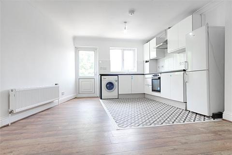 Bowes Road, London, N11