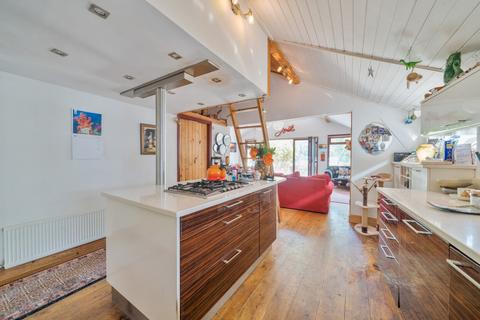undefined, Hamhaugh Island, Shepperton, TW17