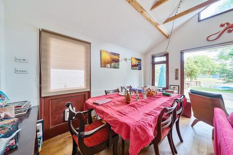 undefined, Hamhaugh Island, Shepperton, TW17