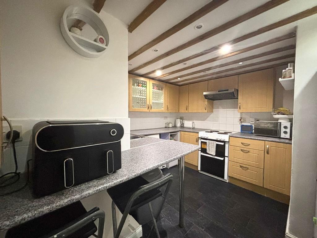 Kitchen 1