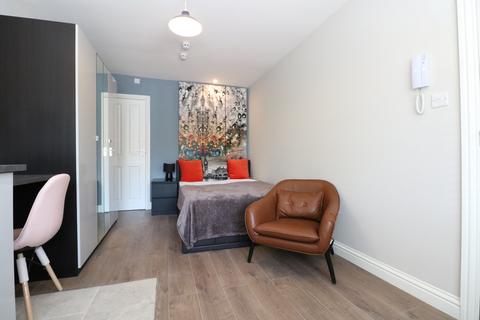 House share to rent, Brassie Avenue, London W3