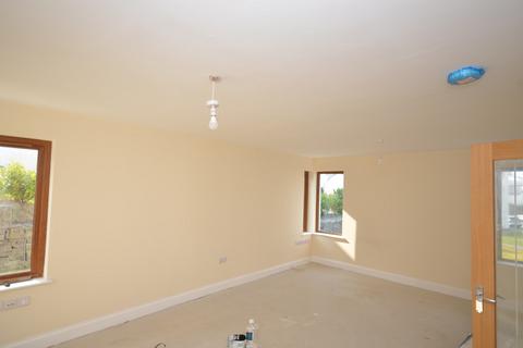 undefined, Cae Bach Rhiw, Rhydyfelin