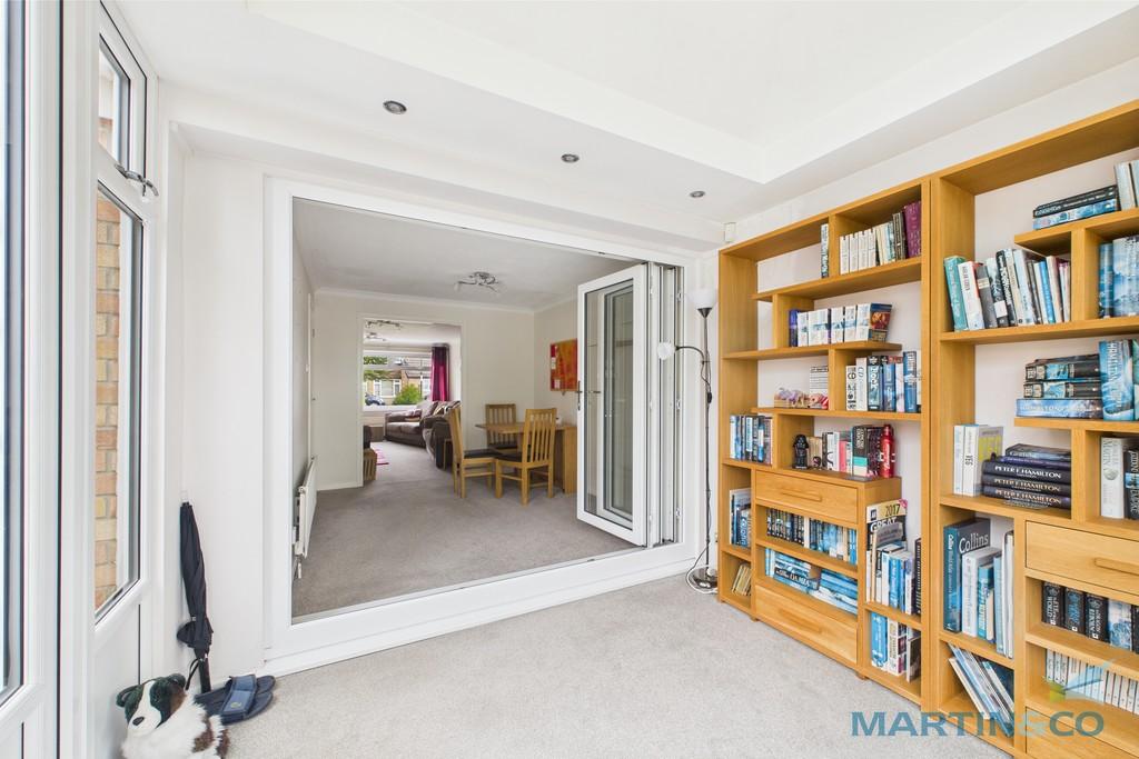 Through Lounge/Diner/Conservatory