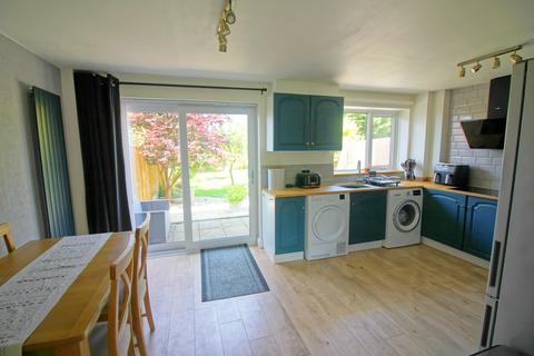 3 bedroom semi-detached house for sale, Amanda Road, Glen Parva, Leicester