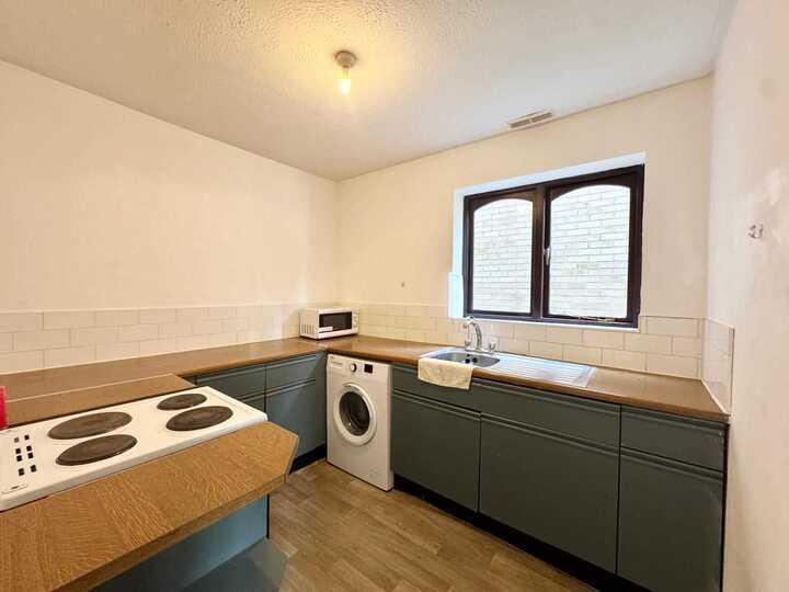 Ludford Close, CR0 4 BY