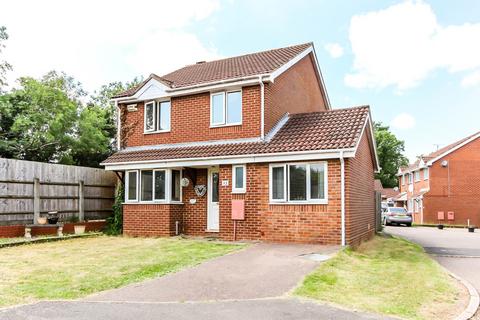 12 Bourne Close, Wellingborough, NN8 5ZN